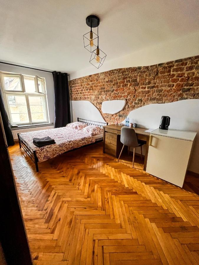 Nad Bazą Apartament *